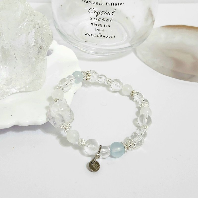 Light Pink Crystal Q-Version Nine-Tailed Fox Design Bracelet / Crystals for attracting romance / enhancing communication / balancing emotions - สร้อยข้อมือ - คริสตัล ขาว