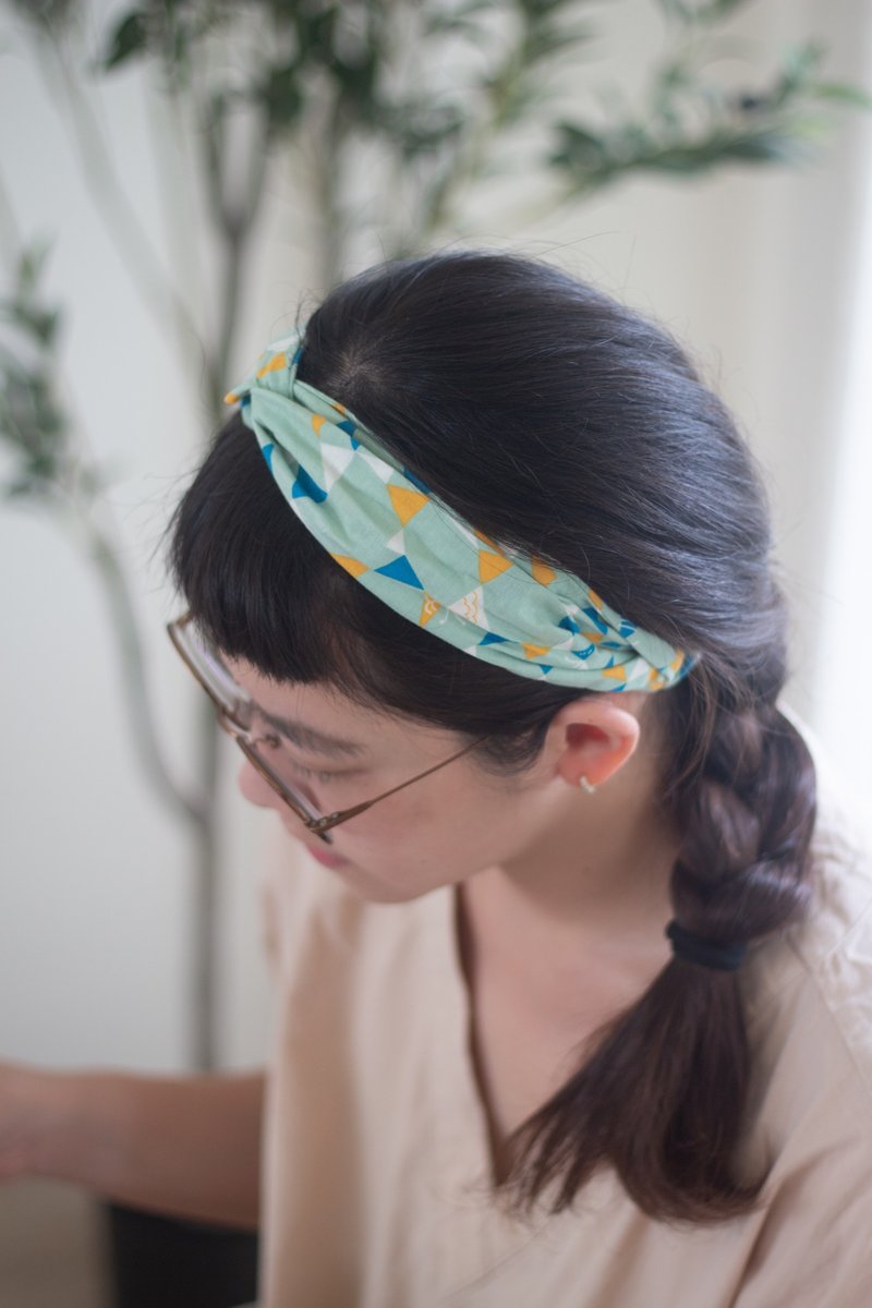 Hand made cross hair band. Triangle Butterfly. lake blue - ที่คาดผม - ผ้าฝ้าย/ผ้าลินิน สีน้ำเงิน