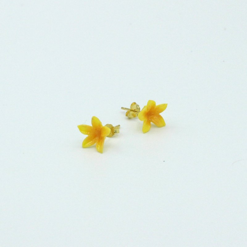 Pamycarie twigs clay five petal flower two-tone progressive earrings - ต่างหู - ดินเหนียว สีเหลือง