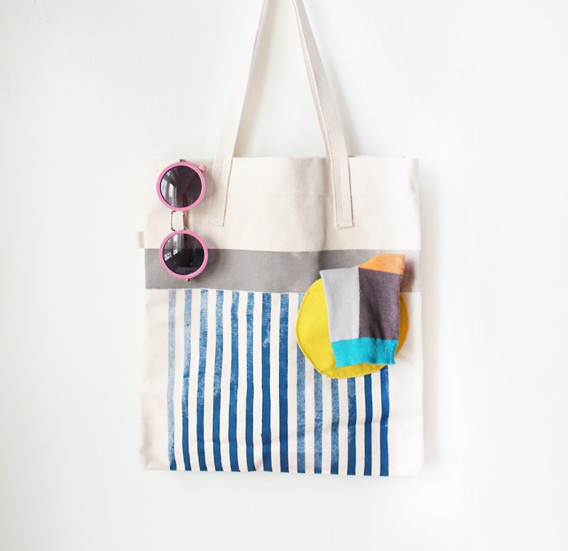 Have combined jiho- round pocket straight sided printing canvas bag - กระเป๋าแมสเซนเจอร์ - ผ้าฝ้าย/ผ้าลินิน ขาว