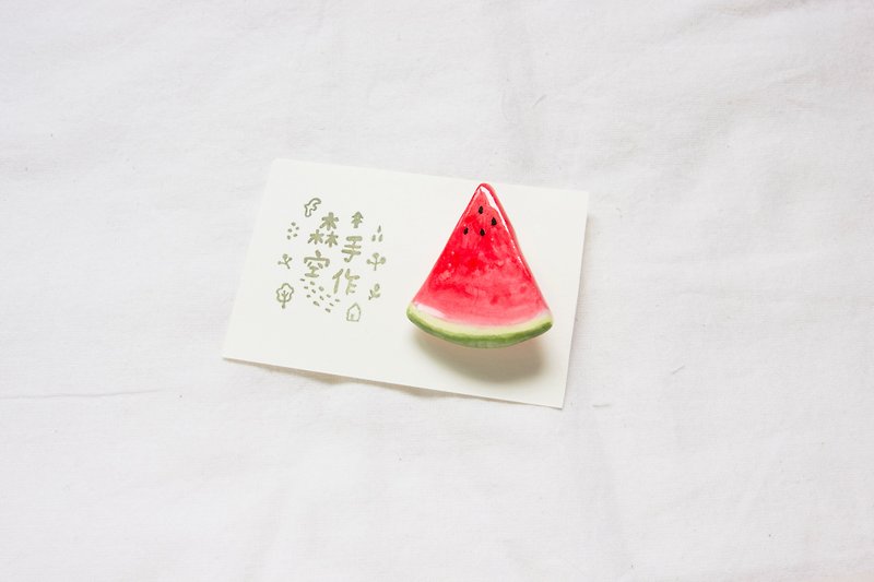 Hand-made Japanese light clay watermelon brooch pin accessories スイカ - Brooches - Clay Red