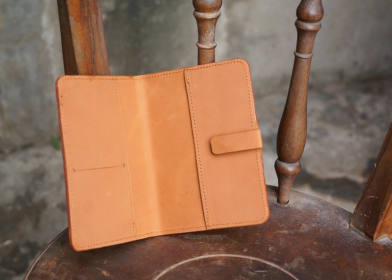 Lightweight passport case passport case top leather simple and exclusive lettering - ที่เก็บพาสปอร์ต - หนังแท้ สีส้ม