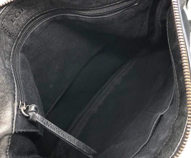 【極美品】ロエベ ショルダーバッグ アナグラム レザー キャンバス ナイロン 黒 日本直送 名牌中古包 】LOEWE ロエベ ショルダーバッグ ブラック