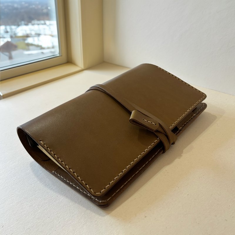 Emanuelle A6 Six-Ring Leather Notebook / Journal / Hand-stitched - Personalized Gift - Notebooks & Journals - Genuine Leather Brown