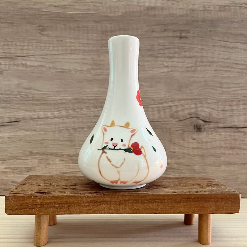 A Lu 微笑むミミ羊の陶器の花瓶/ギフト オリジナル手描き 1 点のみ - 花瓶・植木鉢 - 陶器 多色