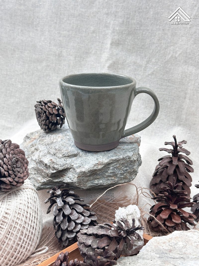 Celadon Glazed Mug | Mountains and Morning Mist Series - เครื่องทำกาแฟ - ดินเผา 