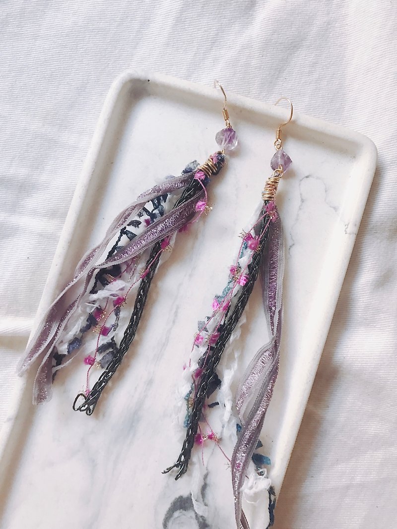 日本棉紗線海巫天然紫水晶流蘇耳環 - 耳環/耳夾 - 棉．麻 紫色