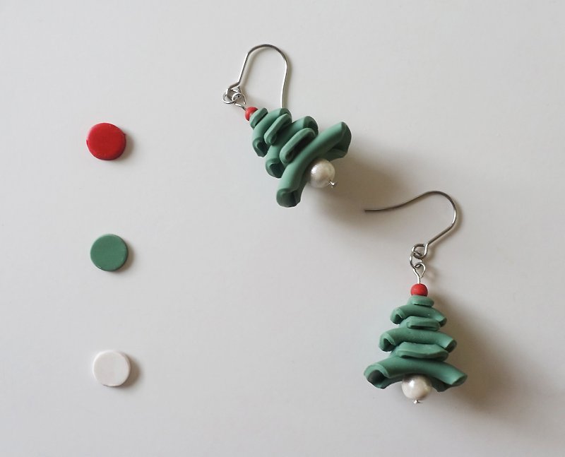 Chrismas/Handmade Soft Pottery Earrings-Christmas Limited - ต่างหู - ดินเหนียว สีเขียว