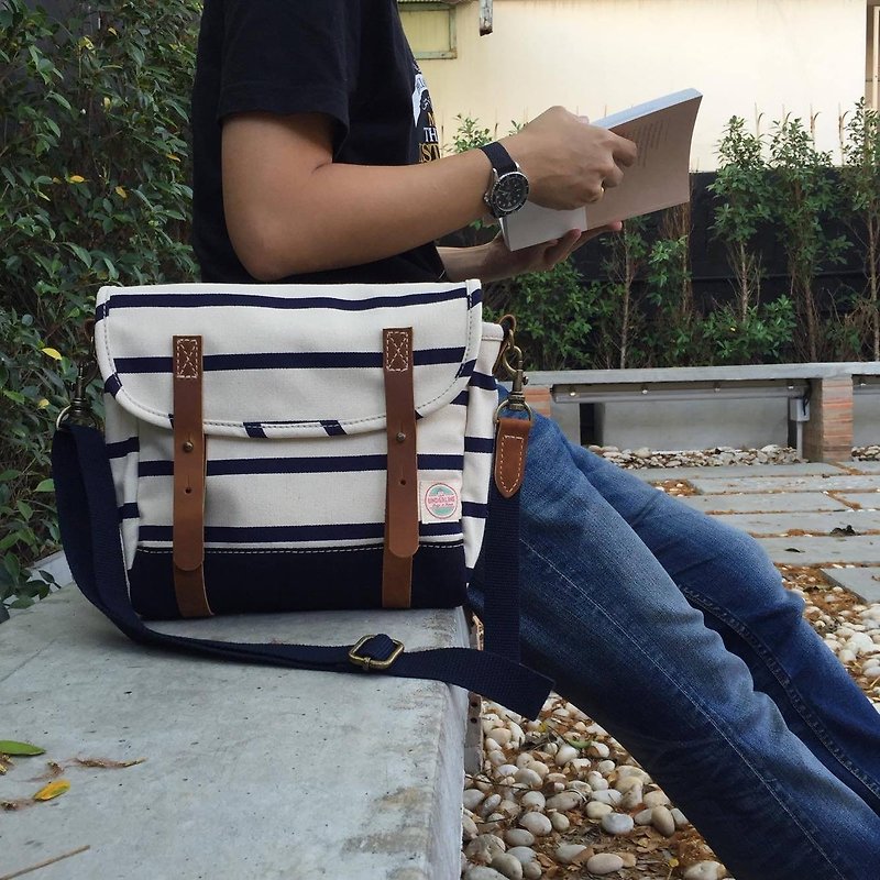 New Stripe Navy Mini Messenger Bag / Canvas Satchel Bag Vintage Style - กระเป๋าแมสเซนเจอร์ - ผ้าฝ้าย/ผ้าลินิน สีน้ำเงิน