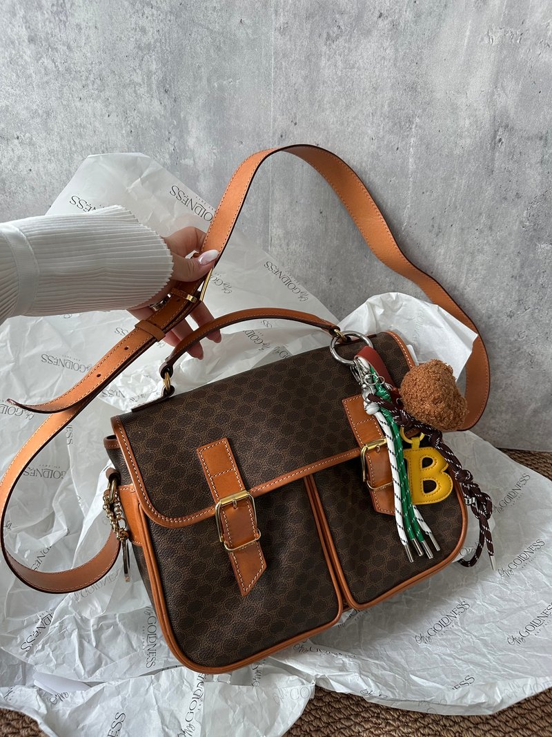 中古包 Celine 賽琳 金環Double Pocket郵差包 - 手提包/手提袋 - 其他材質 咖啡色