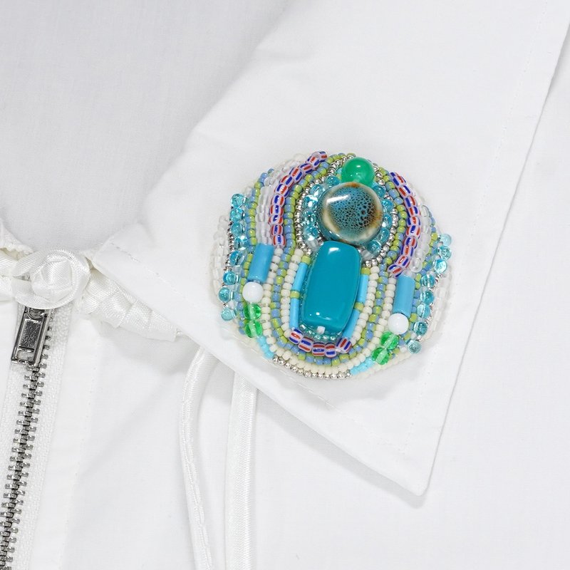 Beaded Brooch No.2 / Green& Blue / Hand-Embroidered Statement - เข็มกลัด - แก้ว สีน้ำเงิน