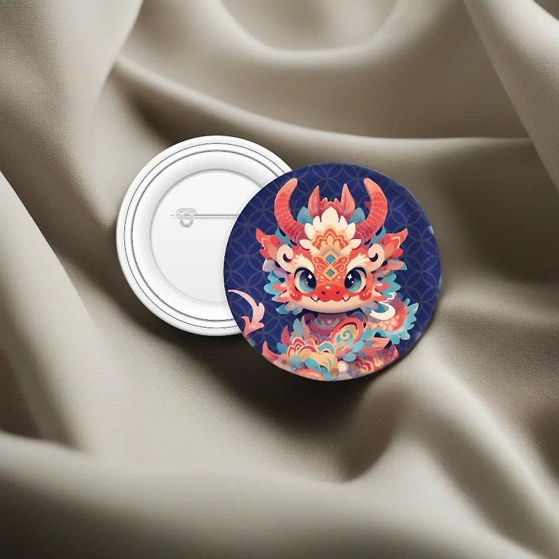 Lucky Dragon Round Badge - เข็มกลัด/พิน - วัสดุอื่นๆ หลากหลายสี