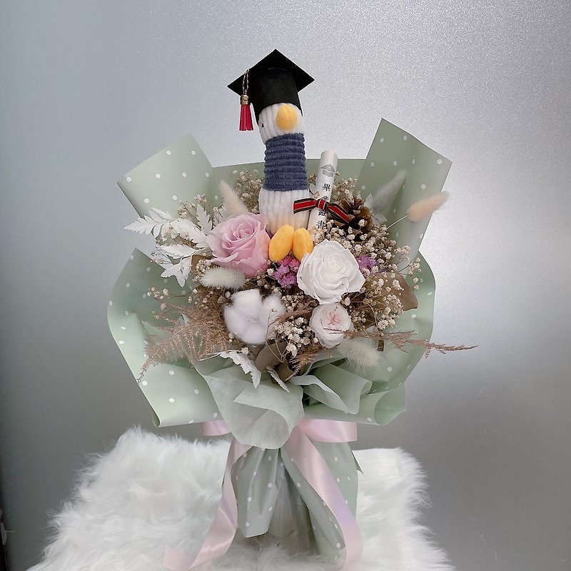 【Spring Flower Alley】Graduation Come on Duck Bouquet - Dried Flowers & Bouquets - Plants & Flowers Multicolor