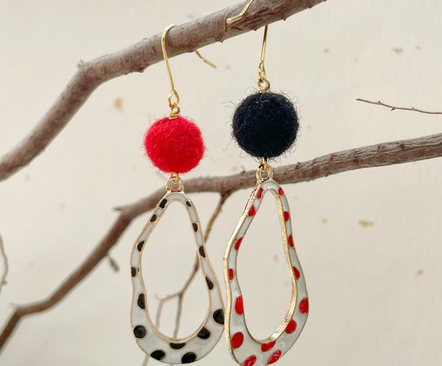Aggregate 81+ earrings made of wool super hot 3tdesign.edu.vn