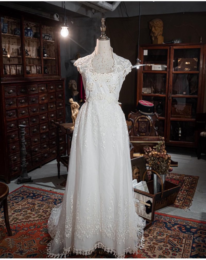 60年代背心款式高腰古董蕾絲婚紗 - 禮服/小禮服 - 棉．麻 白色