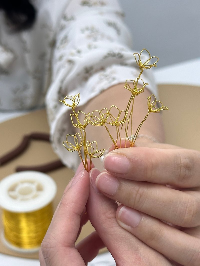 Art-immersed Bronze flower ornaments workshop-make your own unique works - จัดดอกไม้/ต้นไม้ - เรซิน 