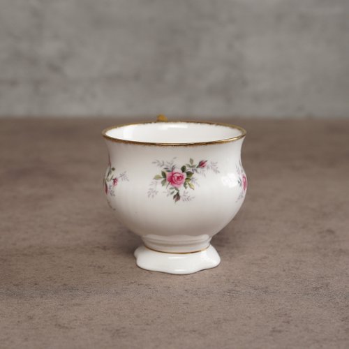 Minton エリザベス 皿 ファインボーンチャイナ Minton エリザベス 皿 ファインボーンチャイナ - メルカリ