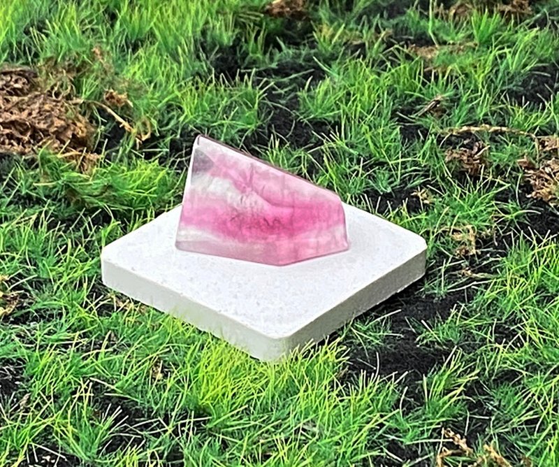 Energy Crystal-Natural energy dreamy gradient Stone increases wisdom, eliminates cluttered thoughts, and is a gift for your home. - ของวางตกแต่ง - คริสตัล หลากหลายสี