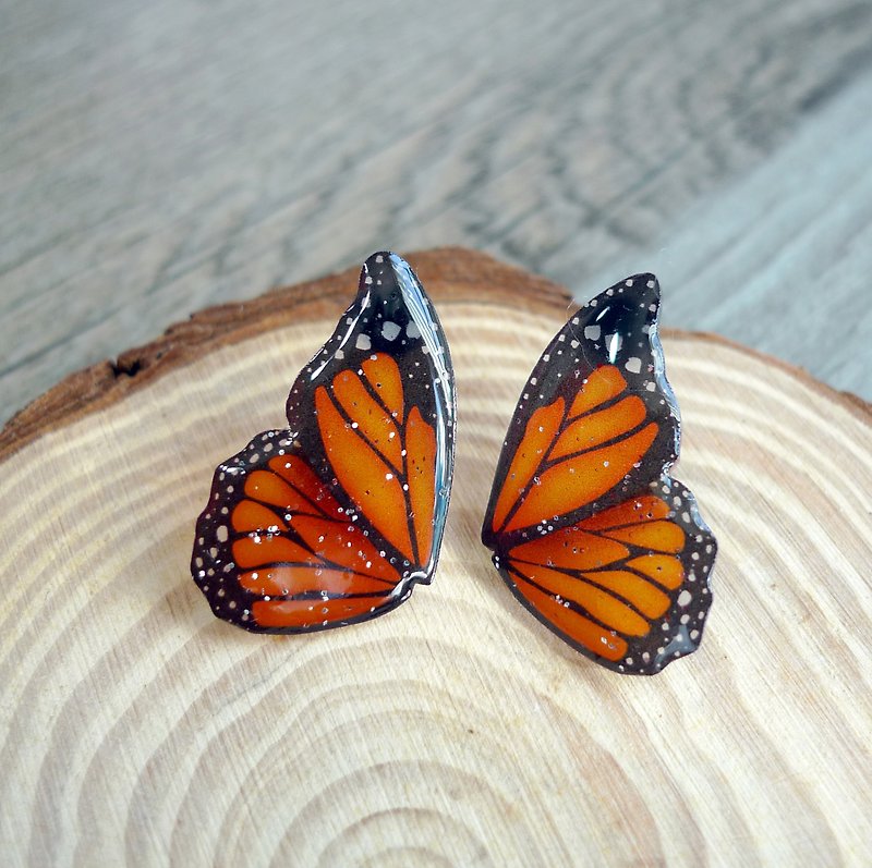 Misssheep-BW01-Butterfly Wings Series - Orange Handmade Earrings (Auricular / Transparent Ear Clips) - ต่างหู - พลาสติก สีส้ม
