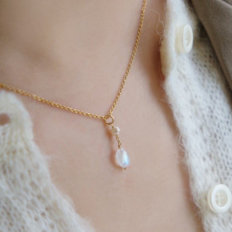 14K gold-filled small oval moonstone necklace - Necklaces - Semi-Precious Stones White