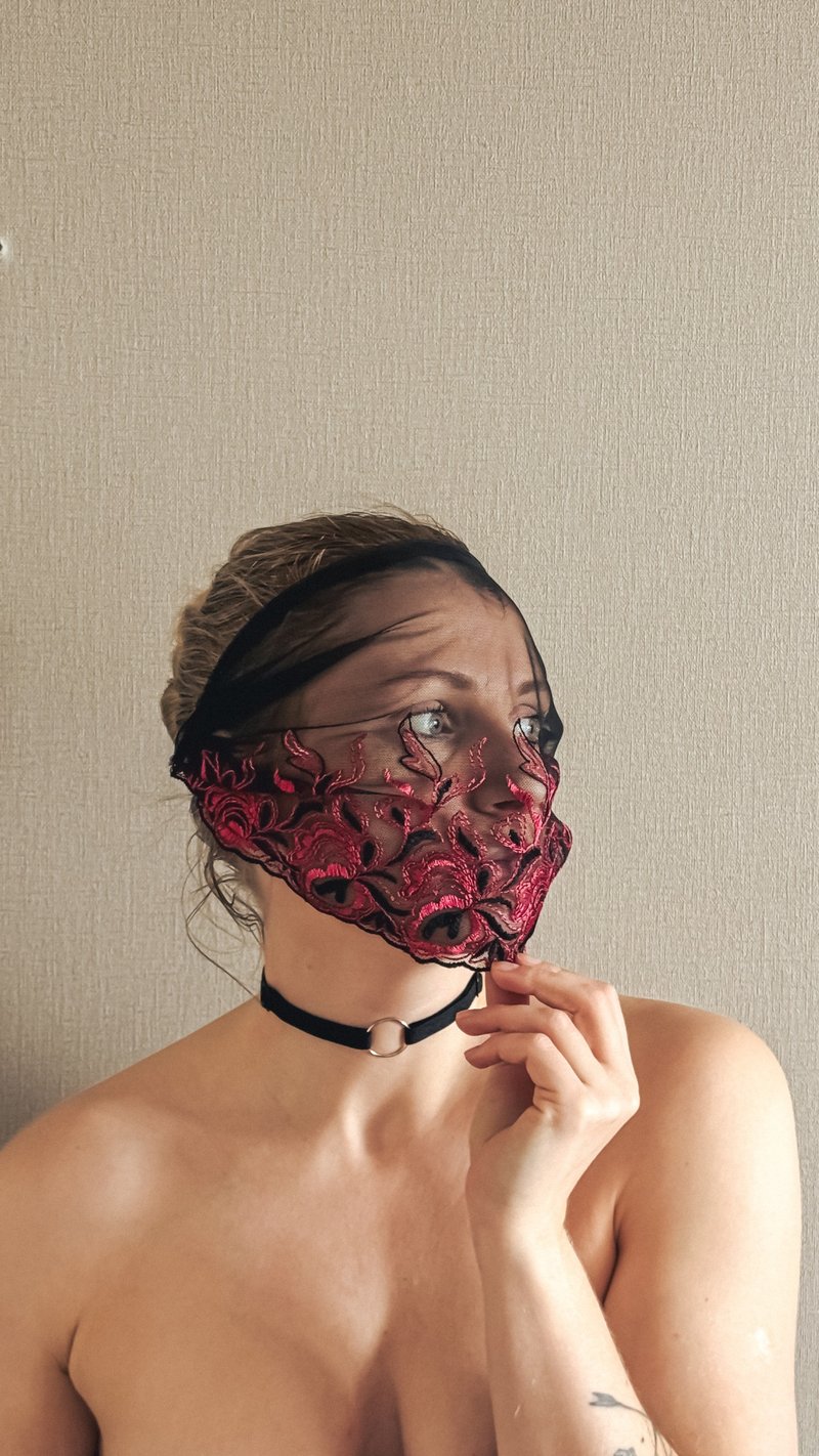 Lace sexy mask with beads - Fetish Blindfold mask - Sexy Eye mask - 眼罩 - 壓克力 粉紅色
