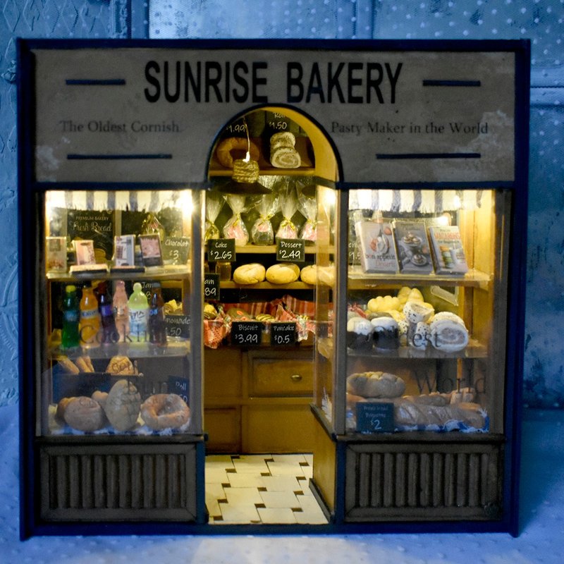 BAKERY miniature on the bookshelf with light - Lighting - Wood Gray