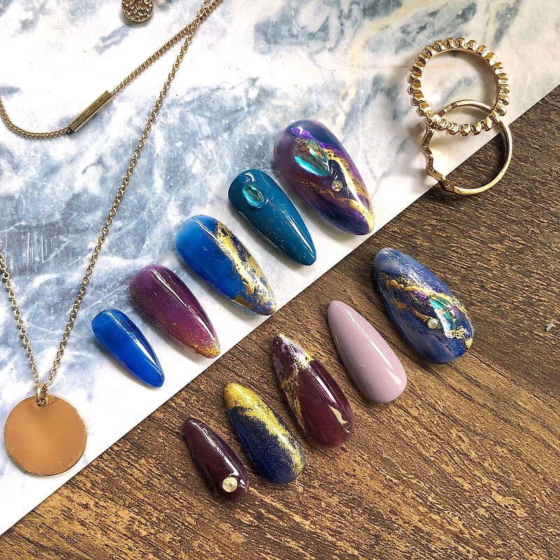 Mysterious gilt, purple and blue double design gel manicure patch. Wear Nail - Nail Polish & Acrylic Nails - Plastic Purple