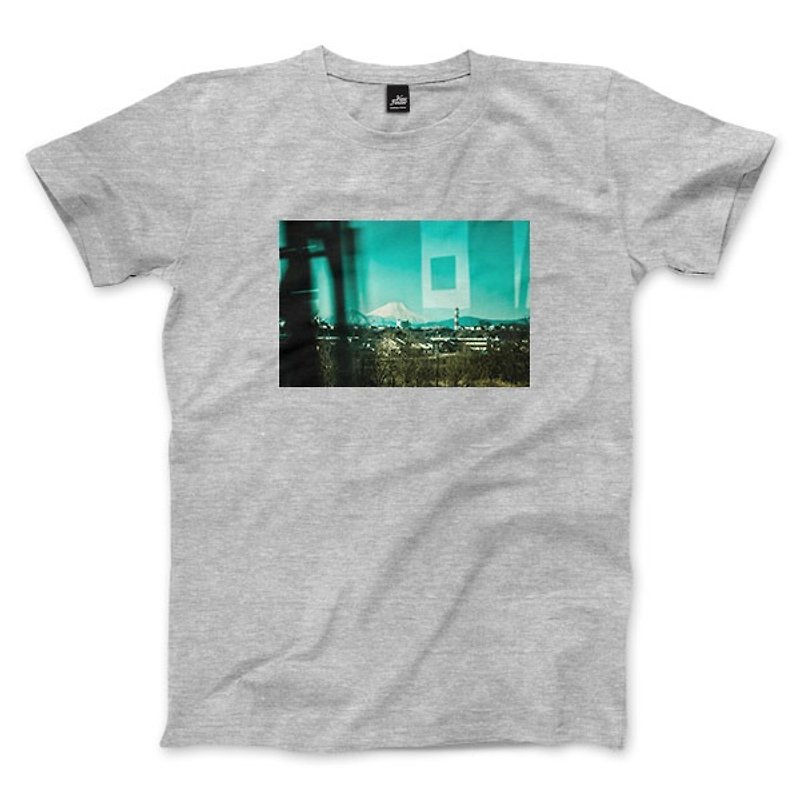 The memory of Mount Fuji - Deep Heather Gray - neutral T-shirt - เสื้อยืดผู้ชาย - ผ้าฝ้าย/ผ้าลินิน สีเทา