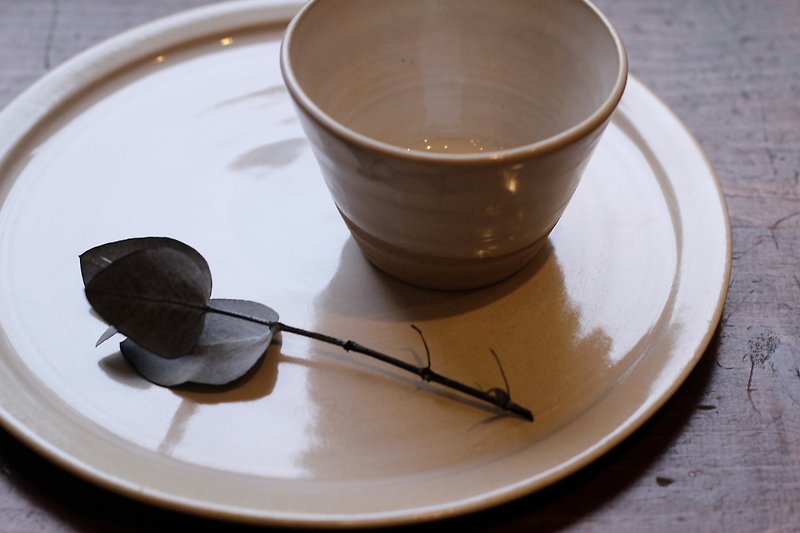 手作陶ㆁ蕎麥色咖啡杯 - 咖啡杯/馬克杯 - 其他材質 卡其色