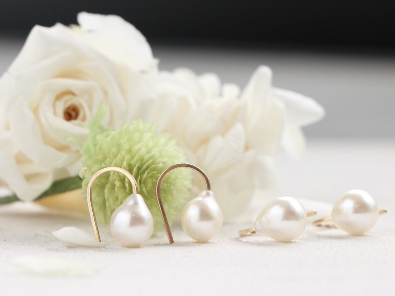 14kgf- A grain of pearl pierced earrings - Earrings & Clip-ons - Other Metals White