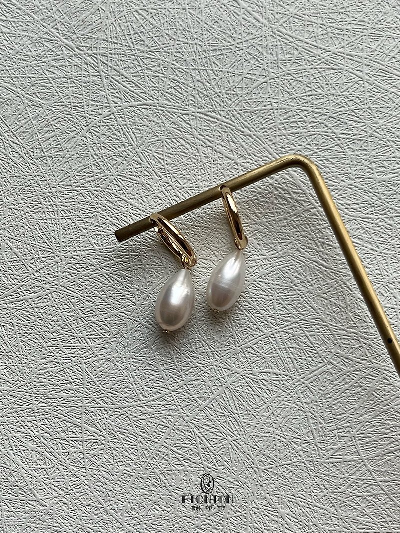 Niche design French cool drop-shaped natural pearl versatile high-end earrings earrings ear clips ear buckles - Earrings & Clip-ons - Pearl 