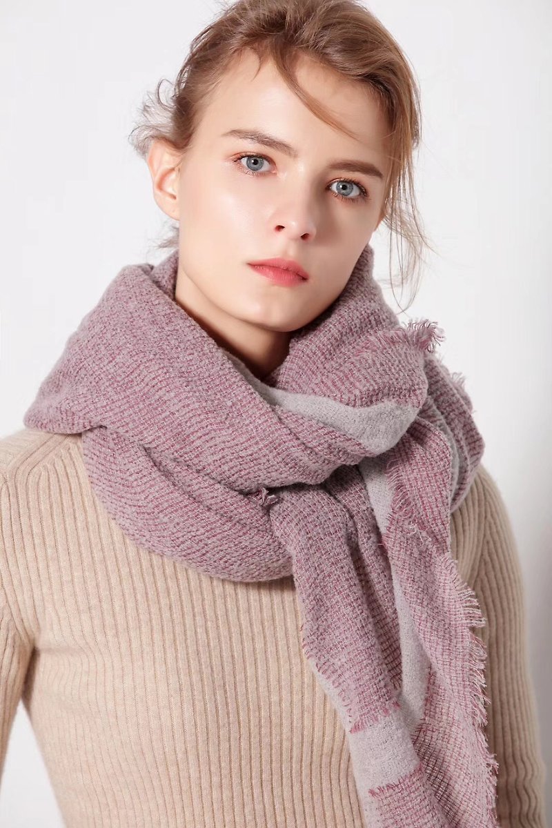 【In Stock】Wool shawl/scarf - ผ้าพันคอถัก - ขนแกะ สึชมพู
