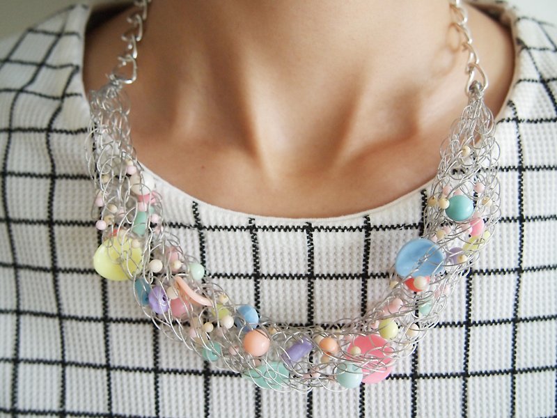 Silver handmade items Bronze wire and chain pink beads - Necklaces - Other Metals Multicolor
