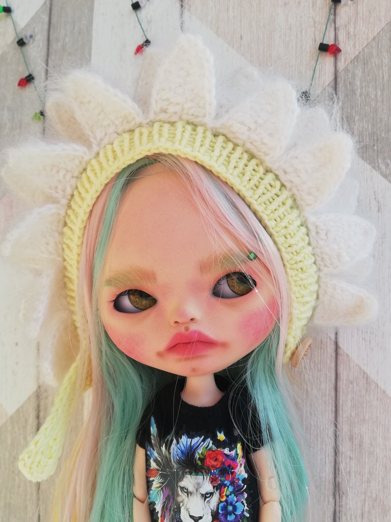 Blythe hat crochet helmet pink Flower Chamomile - 玩偶/公仔 - 棉．麻 白色