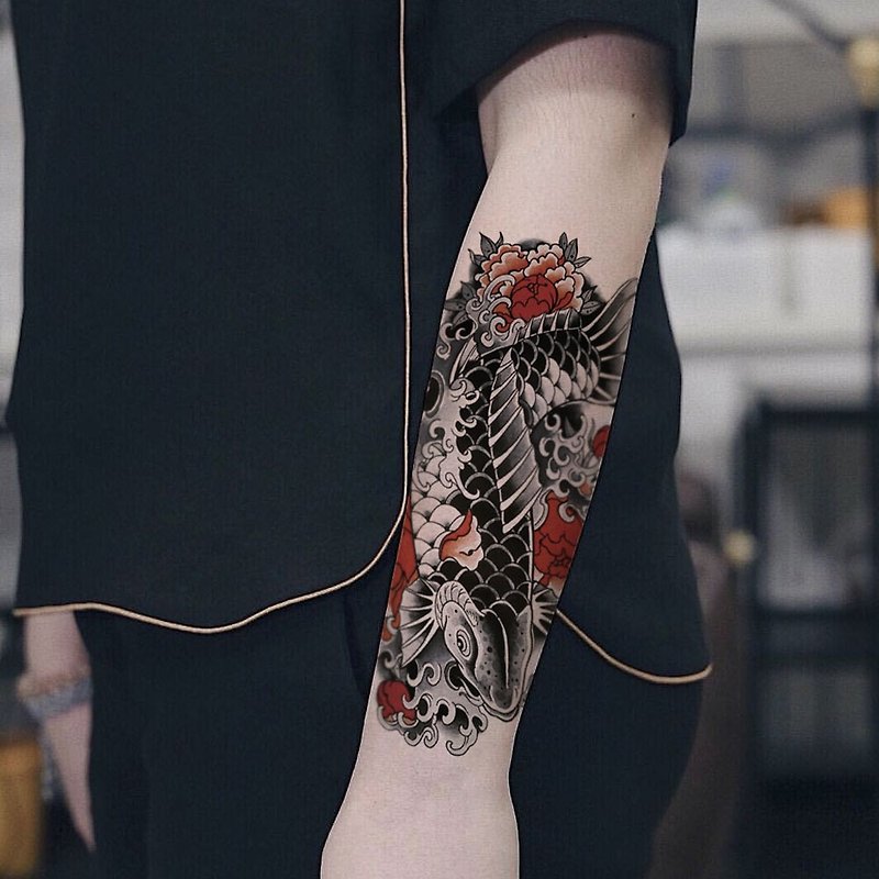 2pics 【Traditional carp pattern】High-grade Tattoo Sticker Waterproof and Dur - Temporary Tattoos - Paper Black