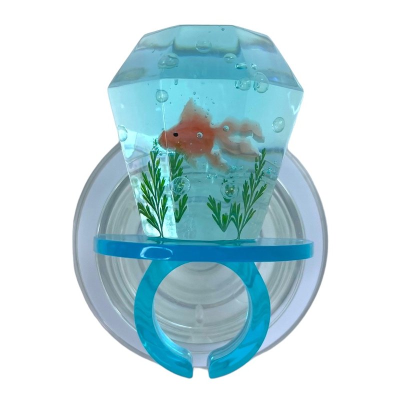 Aquarium Gem Phone Grip – Handmade Resin with Goldfish Design - อุปกรณ์เสริมอื่น ๆ - พลาสติก หลากหลายสี