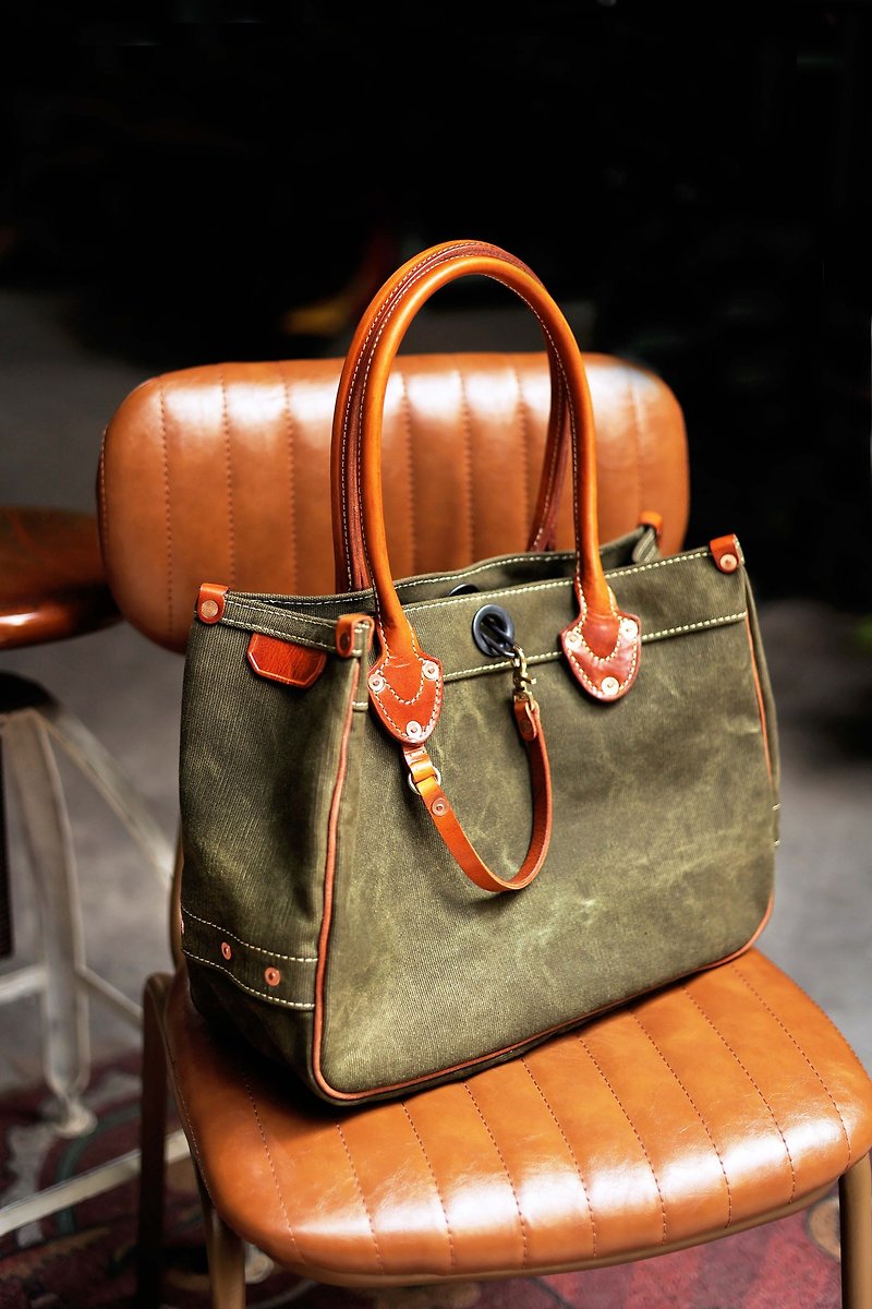 American retro heavy canvas and leather tote bag handbag - กระเป๋าถือ - หนังแท้ สีเขียว