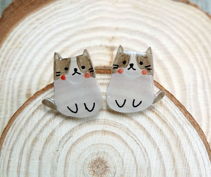 Misssheep-mini cat gray face cat hand-painted cat hand made earrings (ear needle / ear clip) a pair - ต่างหู - พลาสติก 
