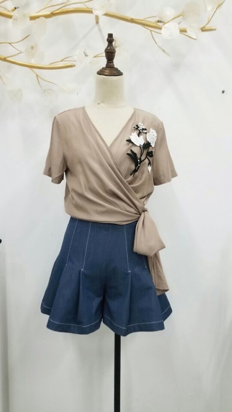 Cross tie waist top 2 colors - Women's Tops - Cotton & Hemp Khaki