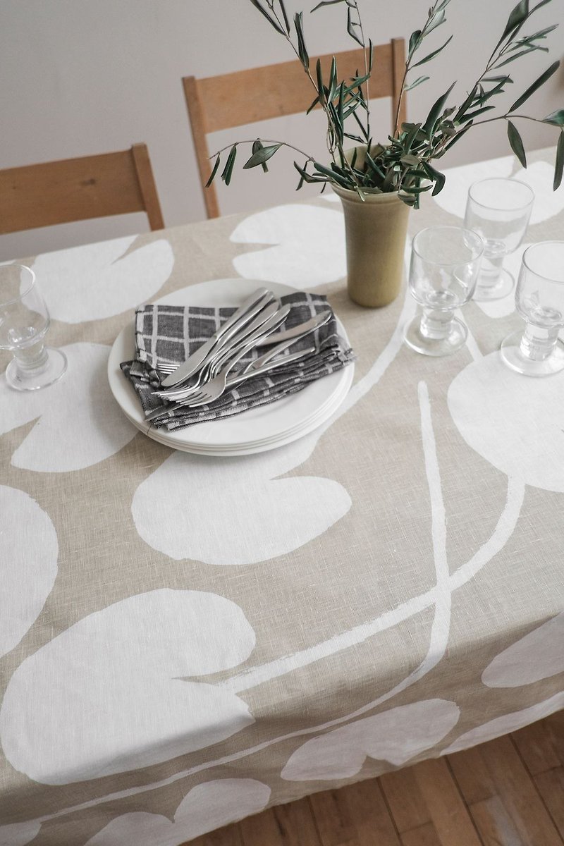 Nordic Design – Lotus Tablecloth (149X149cm) WATER LILIES Tablecloth, Sand - Place Mats & Dining Décor - Cotton & Hemp Khaki