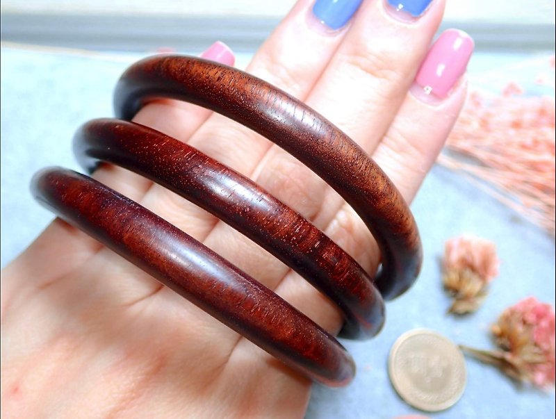 Small leaf rosewood bracelet - Bracelets - Wood Brown