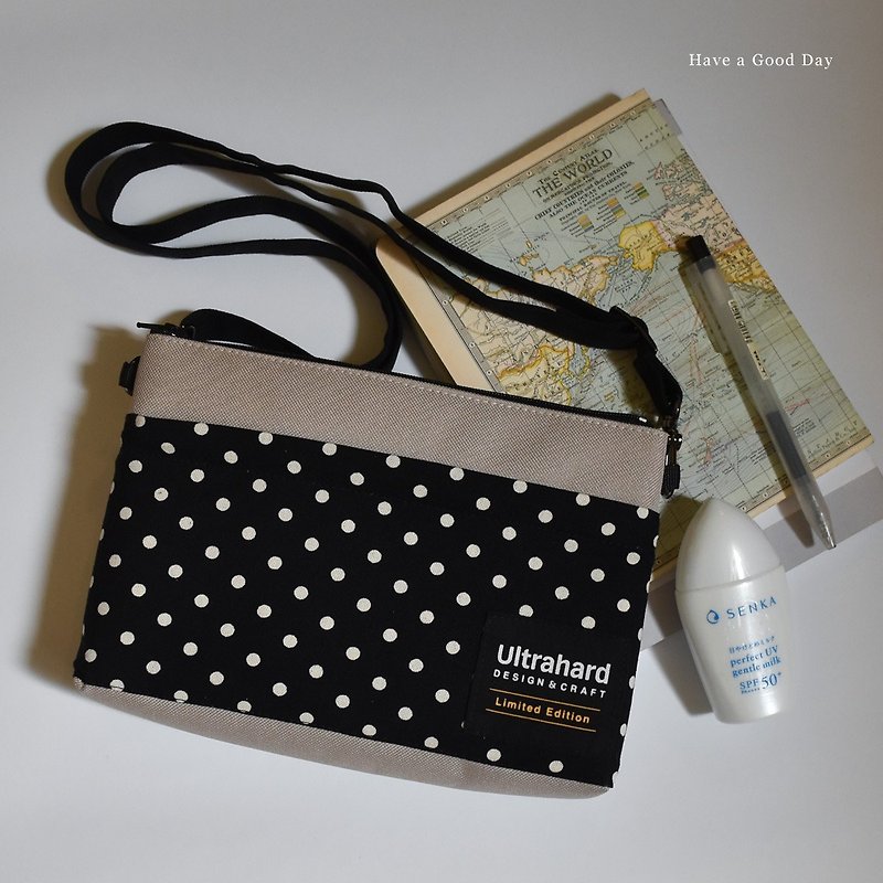 Ultrahard DAYPACK cross-body bag - little black - Messenger Bags & Sling Bags - Nylon Black