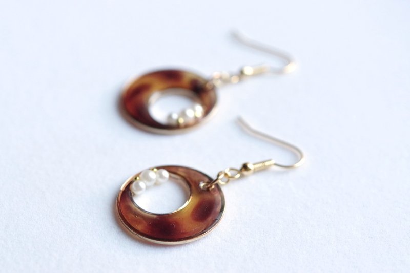 レジンアート　お月様のピアス・黄金色の夢 - 耳環/耳夾/耳骨夾 - 樹脂 咖啡色