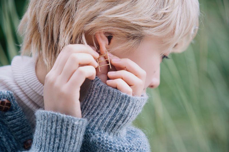 Ladder earrings    color gold - 耳環/耳夾/耳骨夾 - 銀 金色