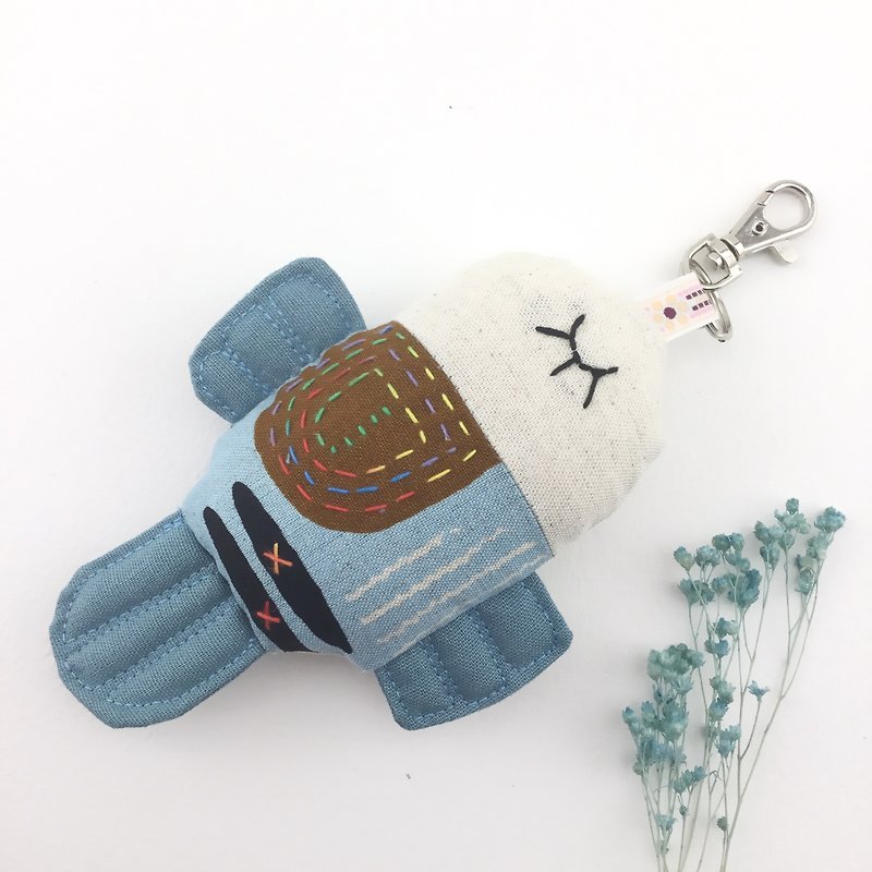 Super cute round roll - color embroidery section - fish fish charm / key ring - Charms - Cotton & Hemp 