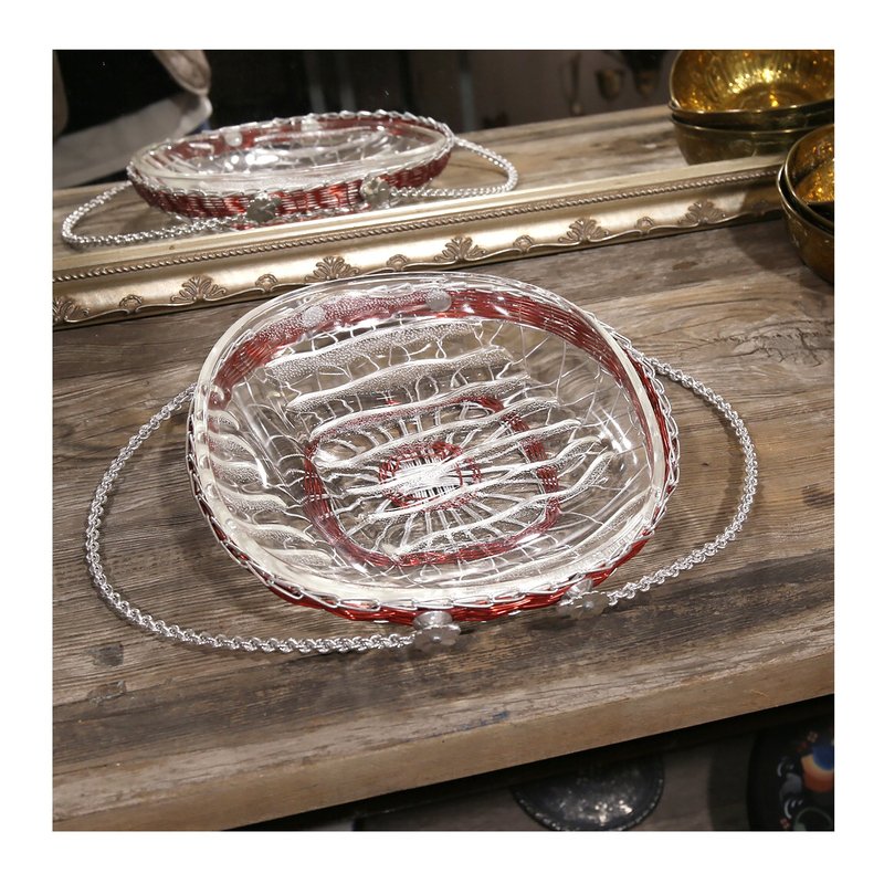 ヴィンテージ品。日本で収集された1960年代のツートンカラー軽量金属ワイヤー編みバスケットと、厚手の波型ガラスプレート - 置物 - その他の素材 