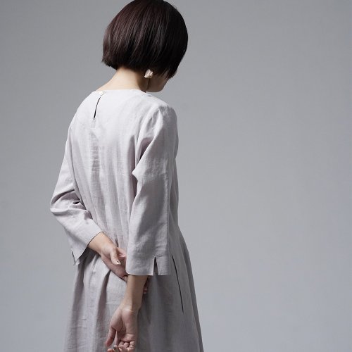 wafu【リネンワンピース】見た目に自信。スマートに魅せる
