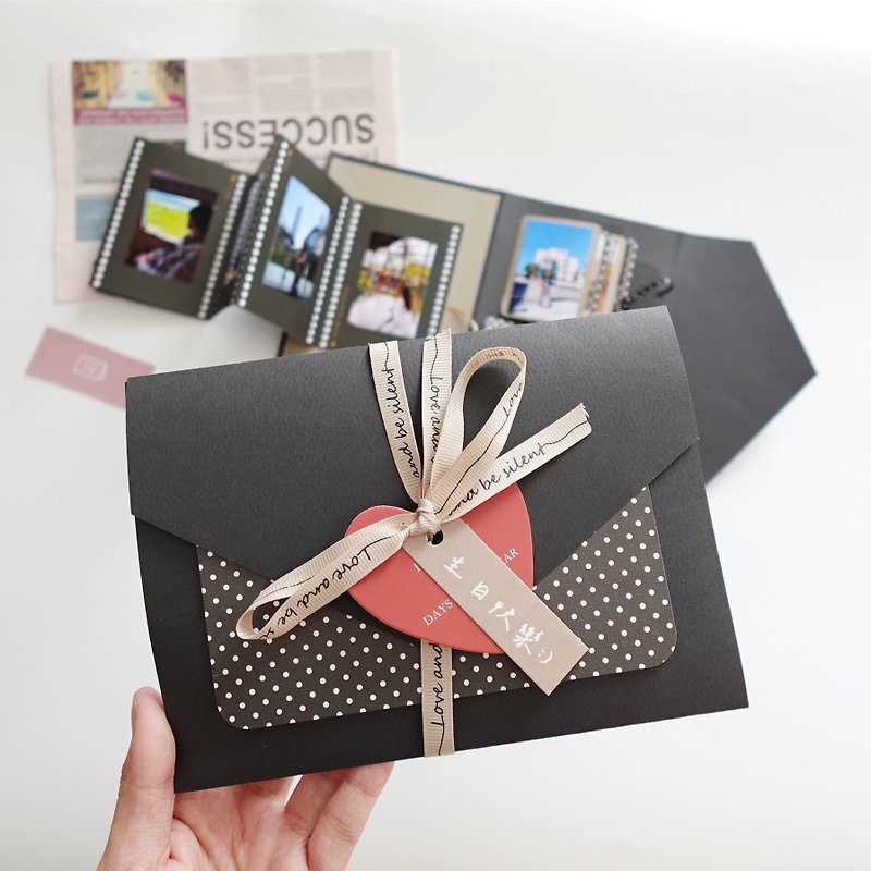 Ready stock/Black envelope shaped machine three-fold handmade card book/Birthday handmade creative card - Cards & Postcards - Paper 