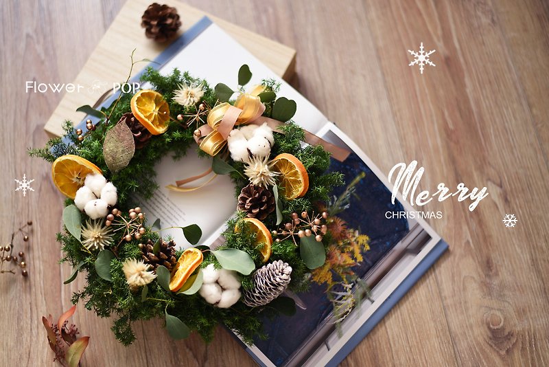 Golden Years [Flower Course] Christmas Wreath Medium Size 25CM Christmas wreath - ของวางตกแต่ง - พืช/ดอกไม้ สีทอง