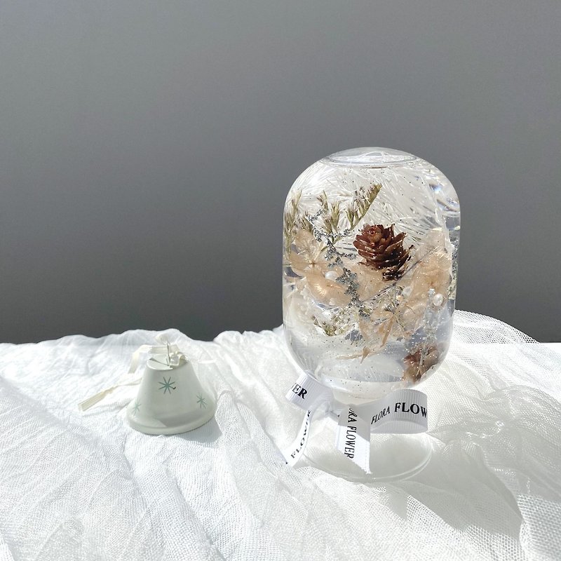Flora Flower水晶球浮游花-聖誕金銀島 - 乾花/永生花 - 植物．花 金色